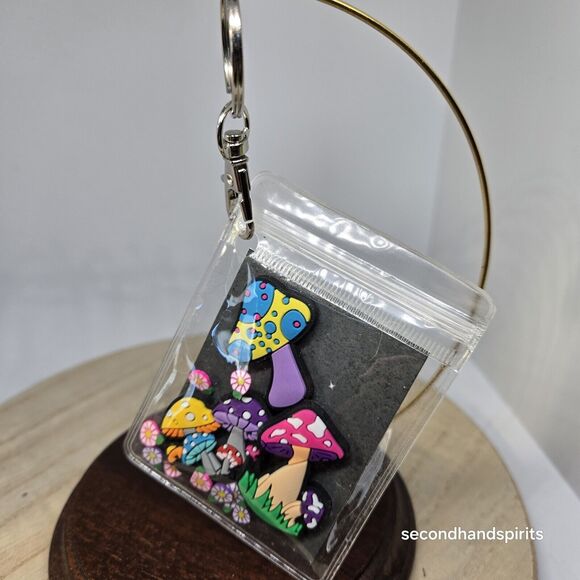 My Pretties Mushroom Boomer Charm Vinyl Pack Key Chain Charm Dopemine - Picture 1 of 2